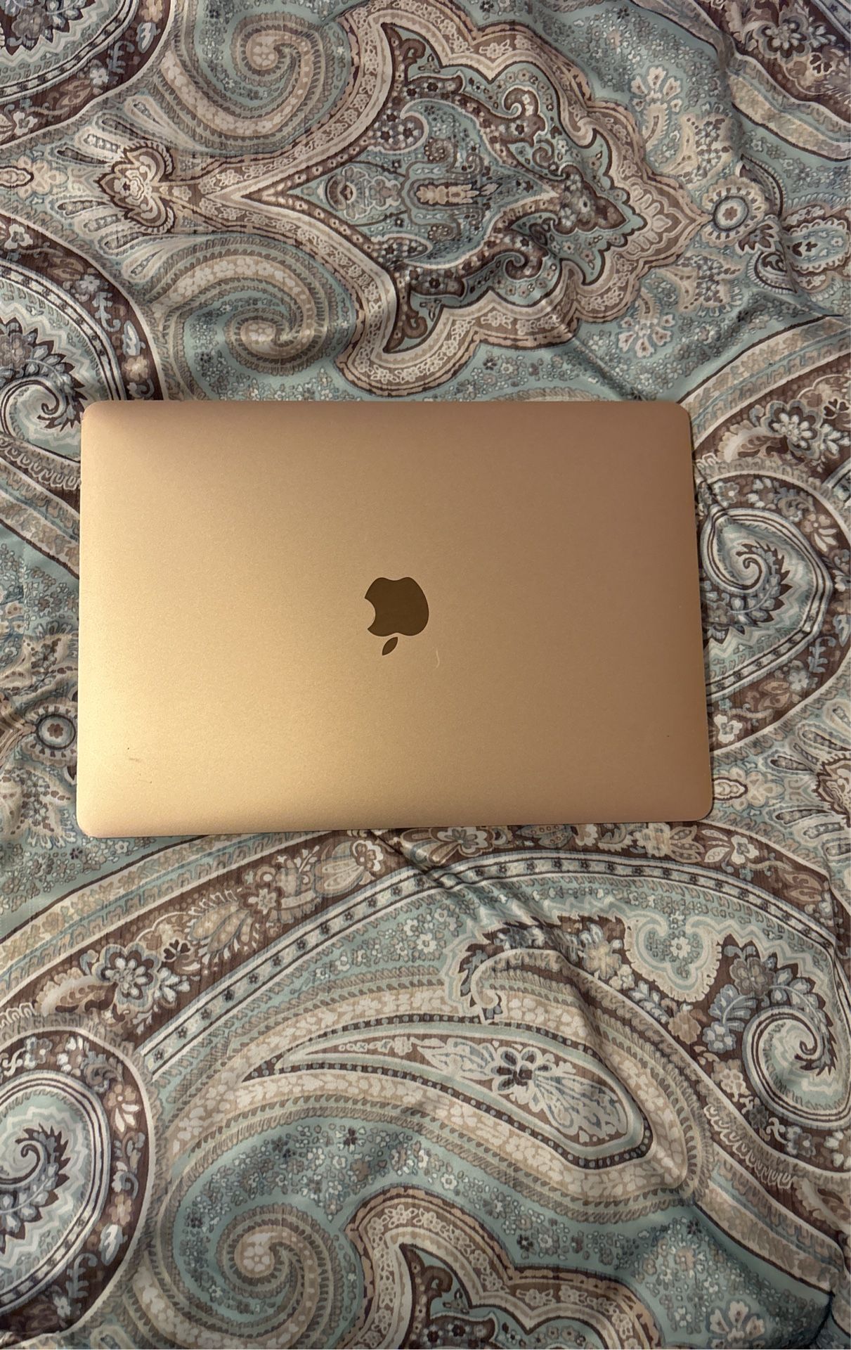 macbook air (Retina, 13-inch, 2019)