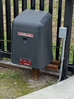 INSTALLATION MANTENIMIENTO AND SERVICE 