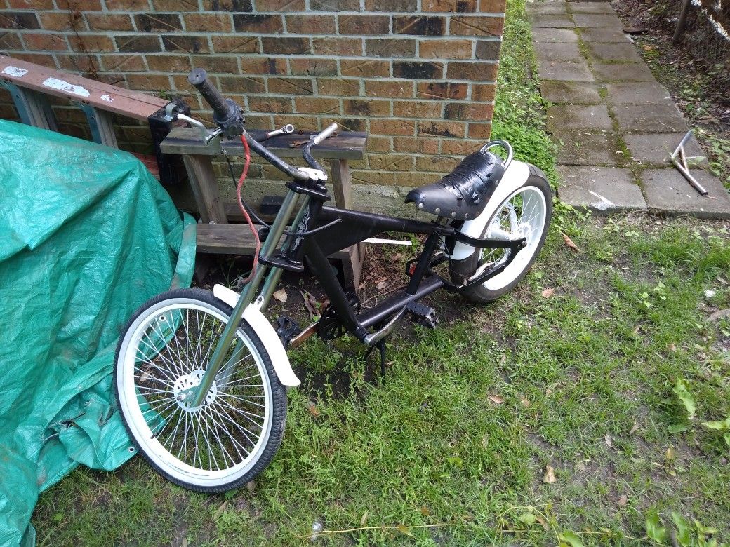 2 West Coast Choppers Bikes