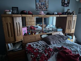 Solid oak queen bedroom set