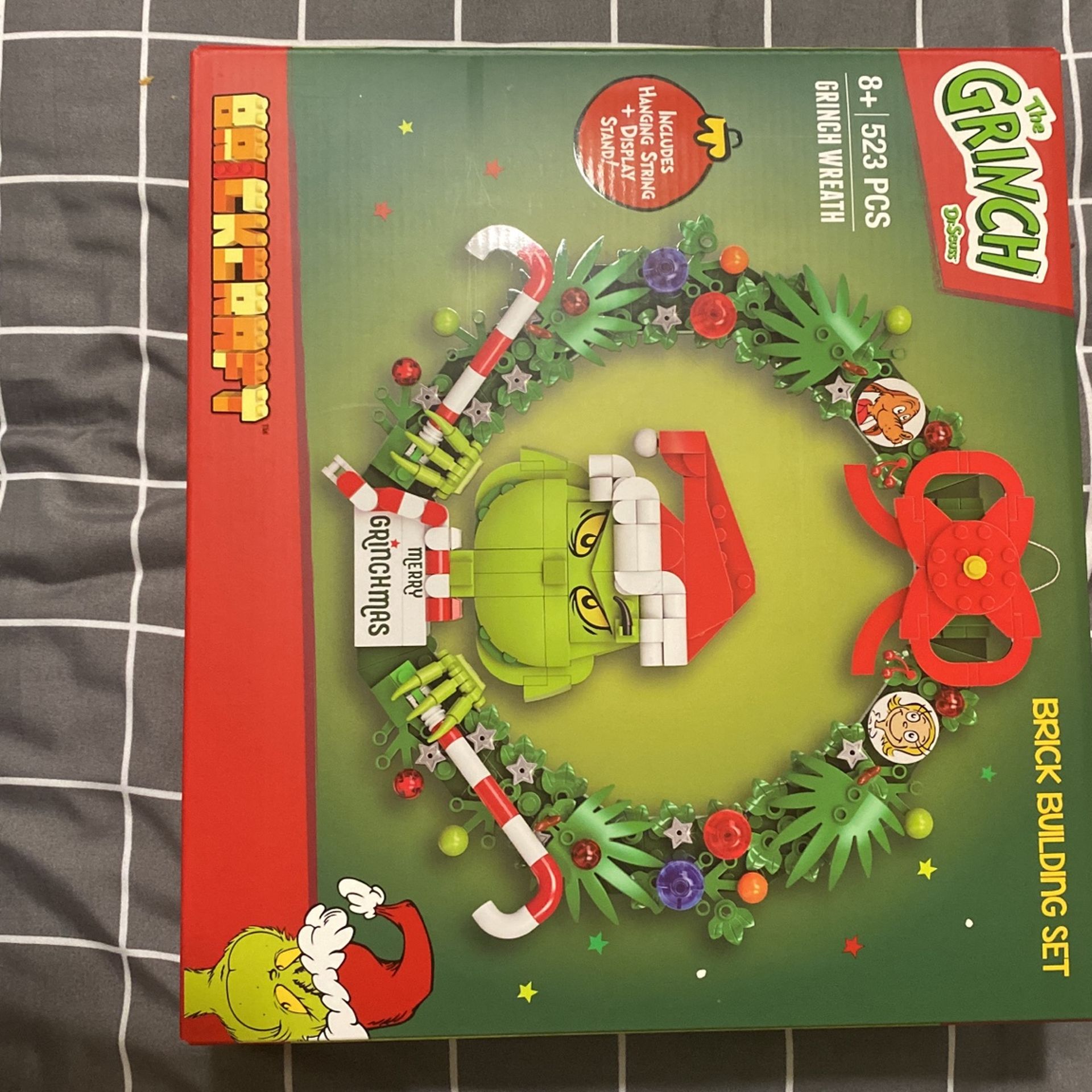 The Grinch Wreath Brickcraft Building Set