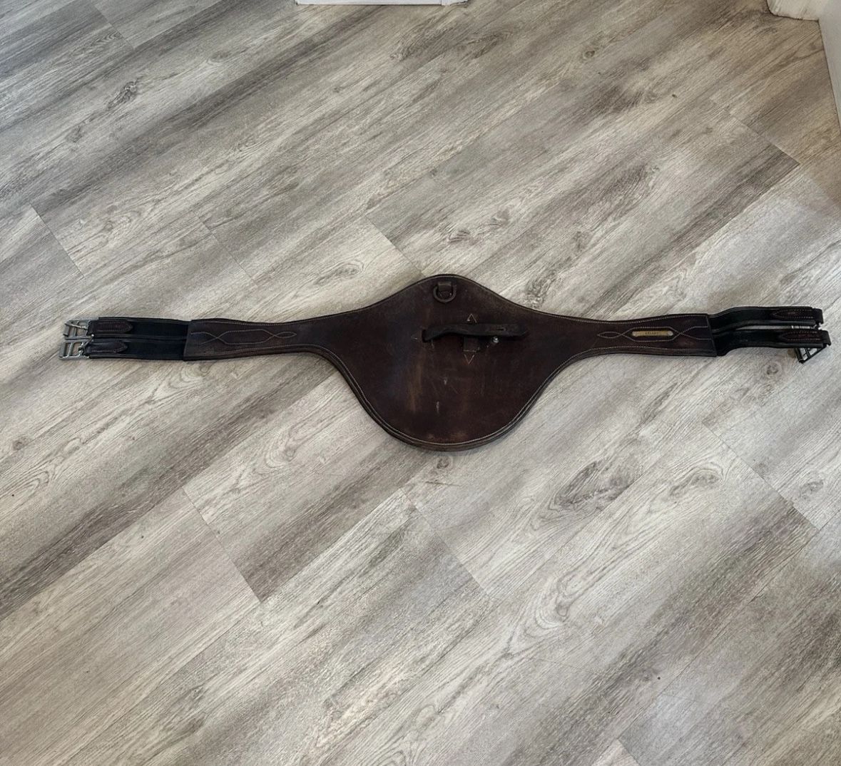 Hadfield’s Saddlery Leather Jumper Girth. 54” Has Flaws Read Description