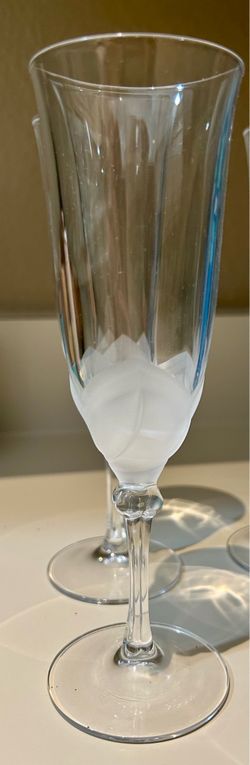 Vintage Cristal D’Arques Champagne Flutes with Frosted Flowers at Base-Set of 4
