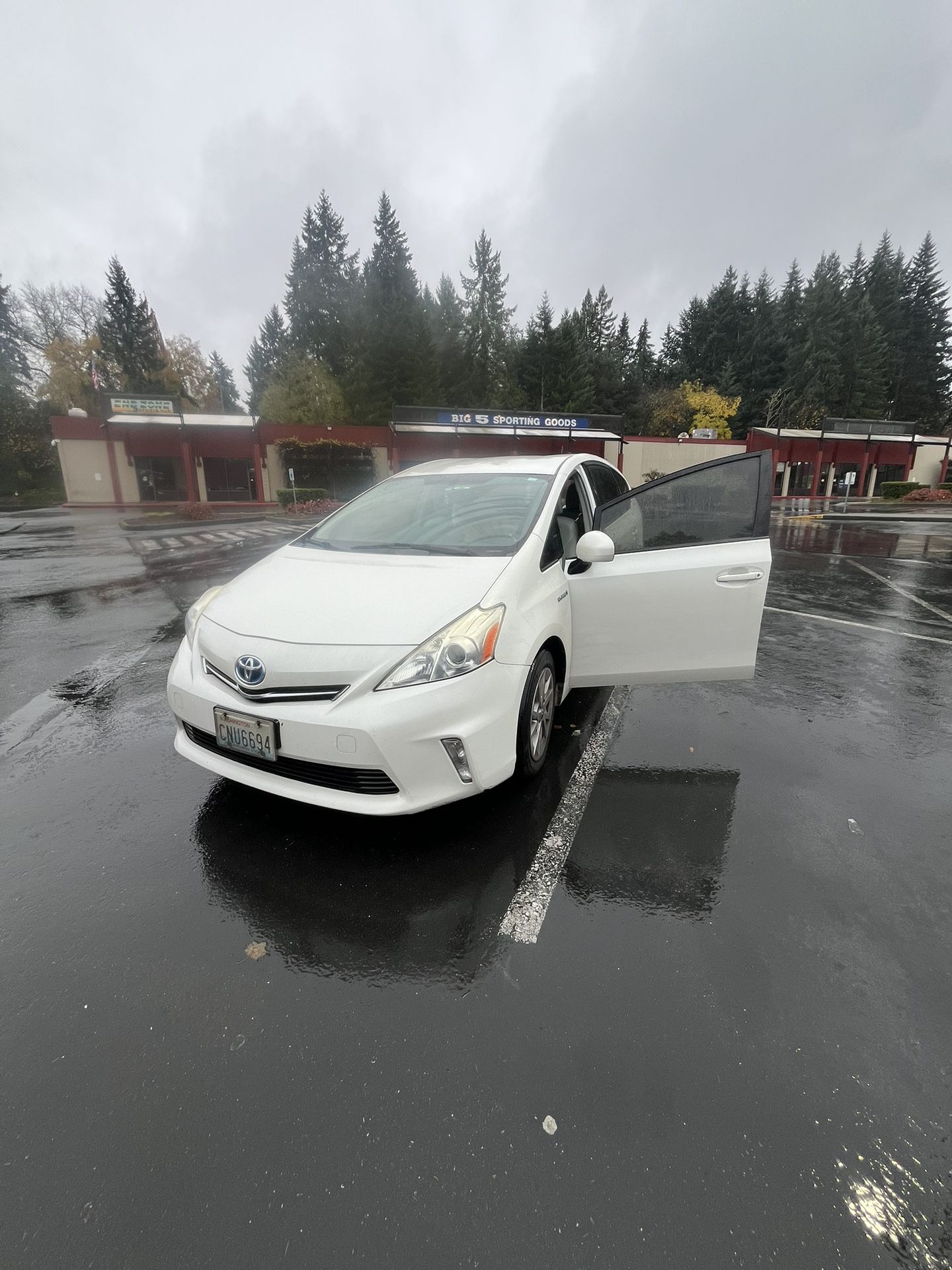 2014 Toyota Prius V