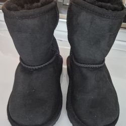Toddler Uggs Size 8