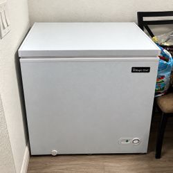 Magic Chef Chest Freezer White