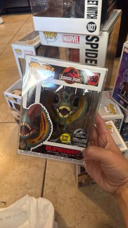 Jurrasic Park Dilophosaurs Pop 