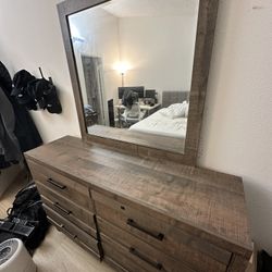 Bedroom Drawer With Mirror