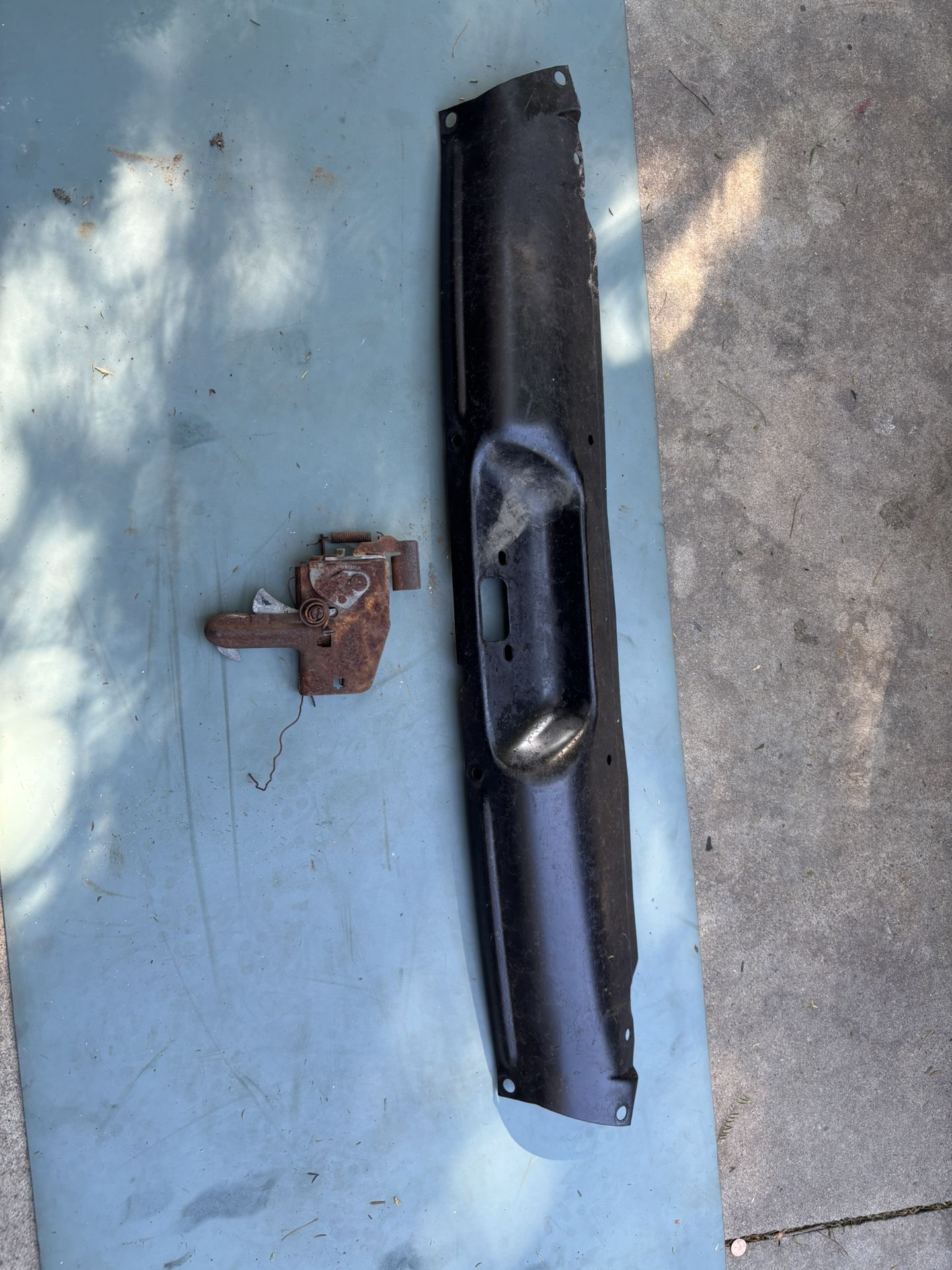 1958 and 1959 Chevy pick up parts $80 Rialto