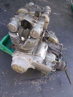 Suzuki gs850 parts engine