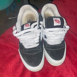 Vans knu skool size 9.5