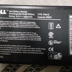 NEW Dell Battery With Accessories
