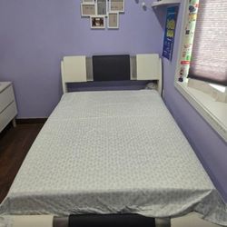 Full size bed frame