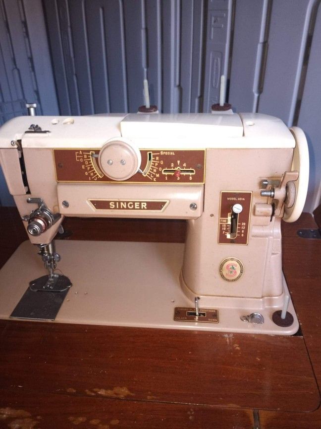 Singer Sewing Machine W/original  Table