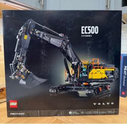 LEGO Technic Volvo EC500 Hybrid Excavator 42215 New
