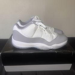 Jordan 11 Low Cement Grey