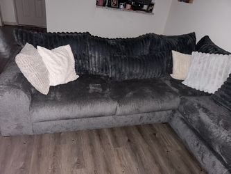Rooms To Go Couch