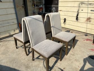 Set of 4 luxury dining chairs