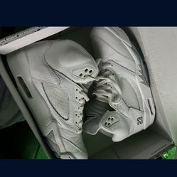 Jordan 5 White Metallic 