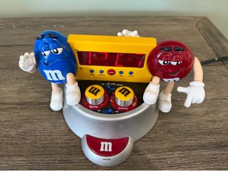 M&M Clock Radio
