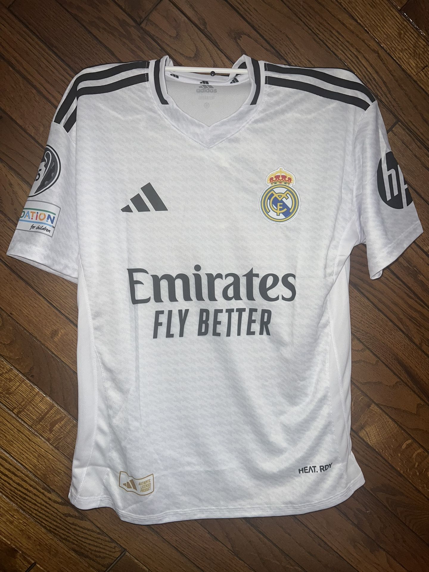 Real Madrid Jersey Size M