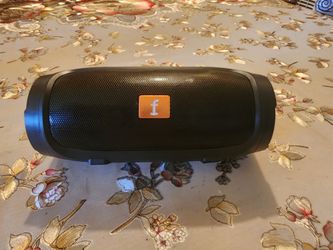 Bluetooth Speaker New Comes in box with USB Type C power cable