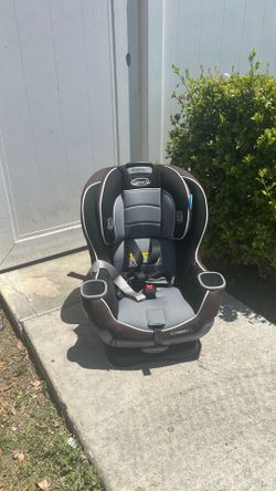 CAR SEAT 🥳