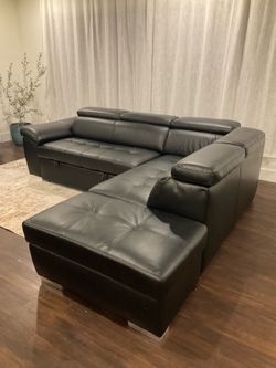 Black Leather Sectional Sofa with Pull-Out Bed & Chaise