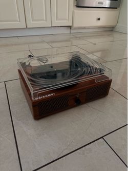 Record player and Bluetooth speaker