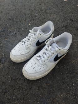 Nike Air Force 1 Sneakers (Size: 7.5) For Sale
