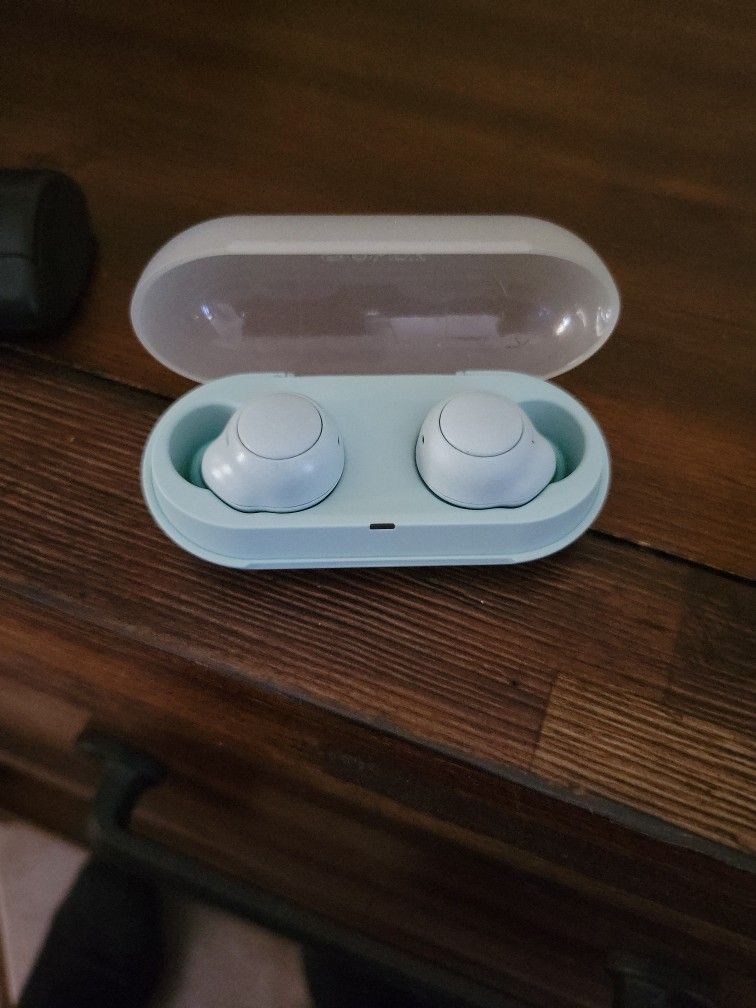 Sony wireless Ear Phone