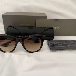 DITA KADER Tortoise Pattern Sunglasses