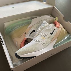 Air Max 270