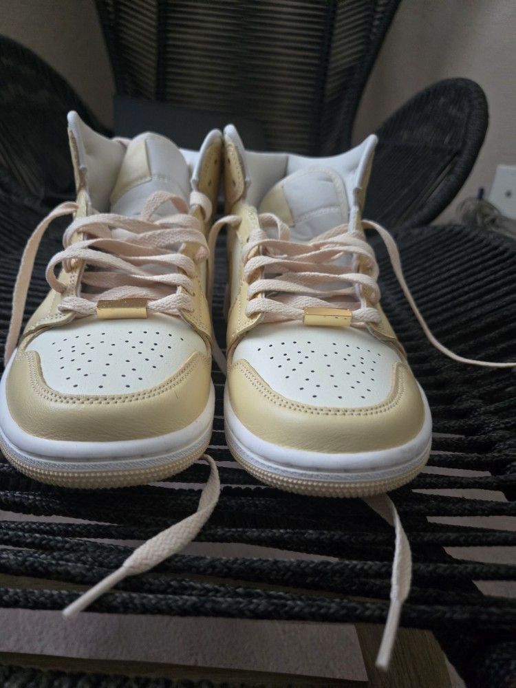 Women's Air Jordan Size 7