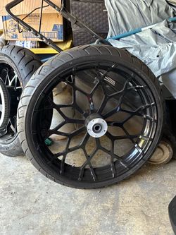 Harley wheels and tires