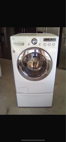 LG washer with removable pedestal