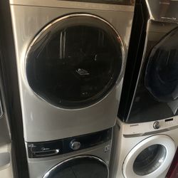 Midea Washer & dryer Set (new)