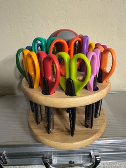 Craft edgers scissors  with rotating hardwood rack.