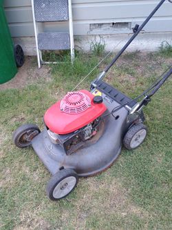 Honda mower for parts or repair (read post completely)