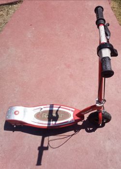 Razor E100 Electric Scooter