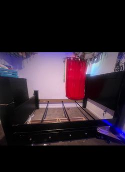 Queen Size Wooden Bed Frame Black