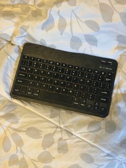 iPad magnetic keyboard