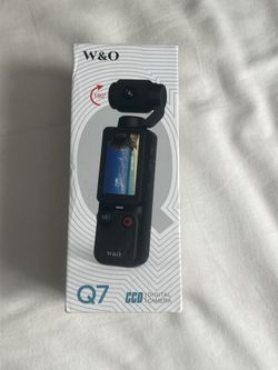 Q7 CCD Digital Camera