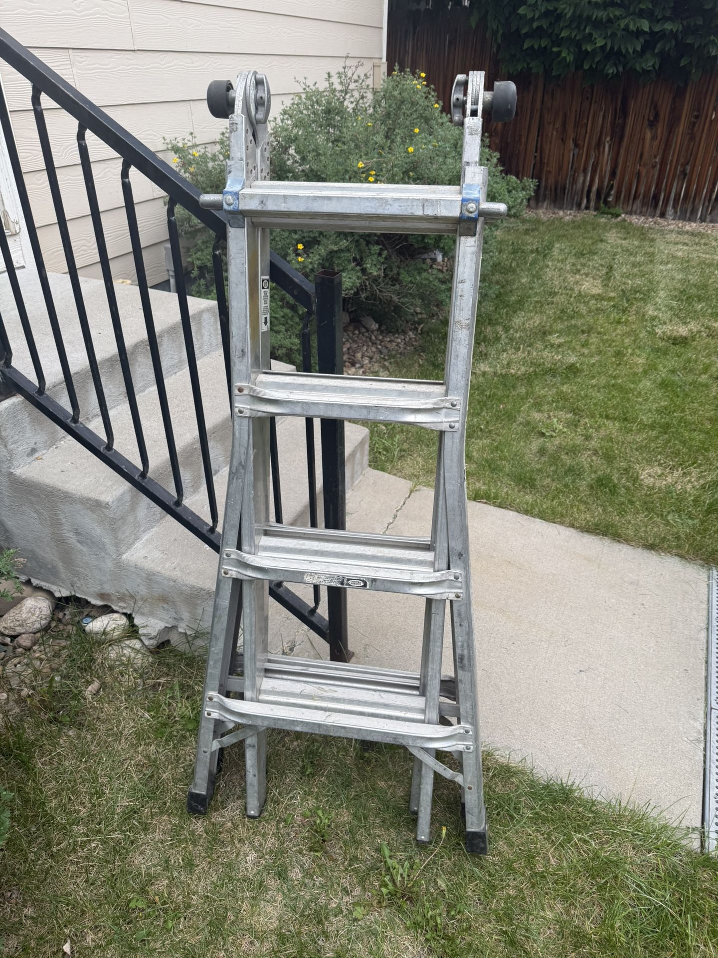Ladder - Adjustable