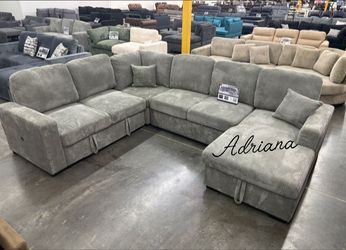 Gorgeous‼️ 4-Pc Corduroy Sectional Sofa With Storage And Pullout
