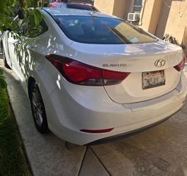 Hyundai Elantra 2016