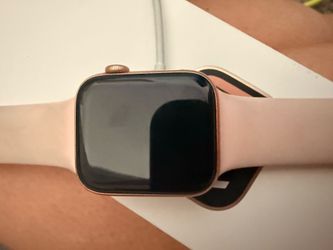 Apple Watch Series 4 GPS + Cellular 44mm Rose Gold Aluminum – Ready to Pair