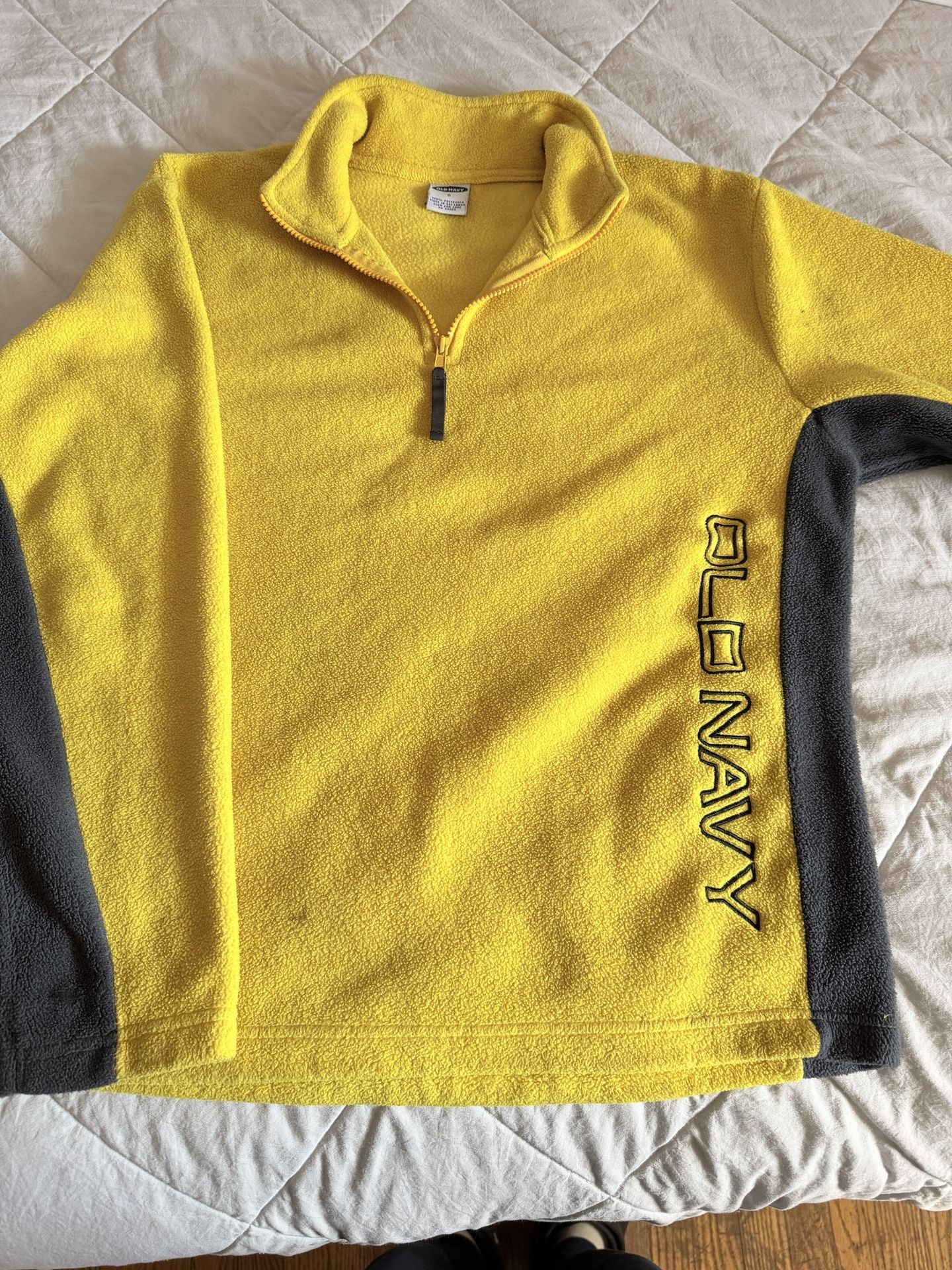 vintage-style Old Navy fleece zip