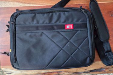 Case Logic computer bag