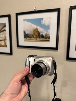 Olympus C-740 DigiCam